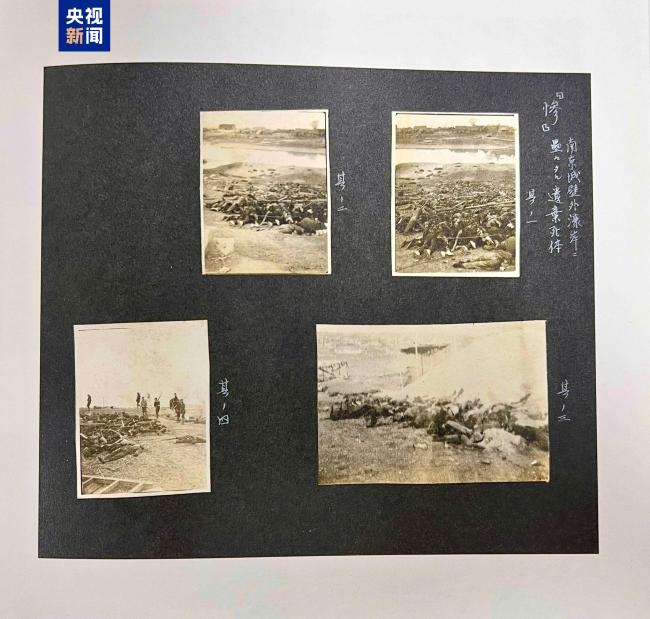 侵华日军站在尸体旁炫耀，清晰记录日军种种暴行