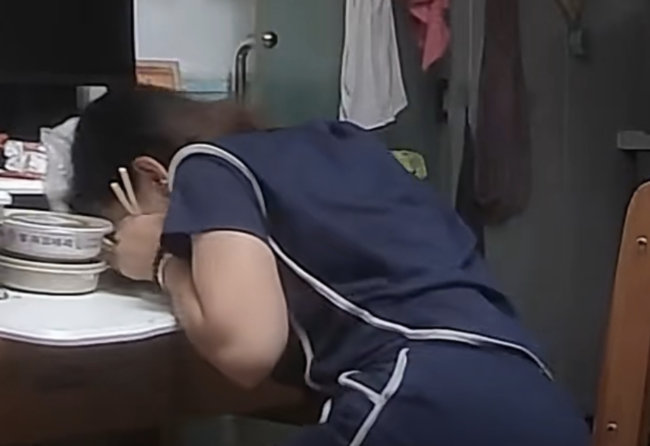 北京女子突犯低血糖昏睡一小时 加班未进食险酿悲剧