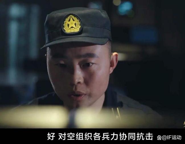 随时开打！不明无人机接近中国航母，辽宁舰首次起飞歼15逼近 远洋应对新姿态