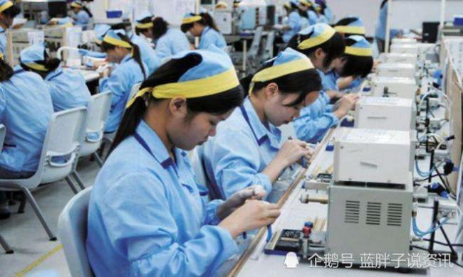 日本2024年出生人口不足70万！为啥都不爱生孩子了呢？