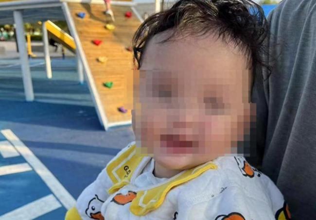 7个月女儿被哥哥杀害 弟弟要求重判 庭审细节曝光