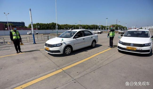 只有那些通过驾驶执照的人才会知道他的真实性