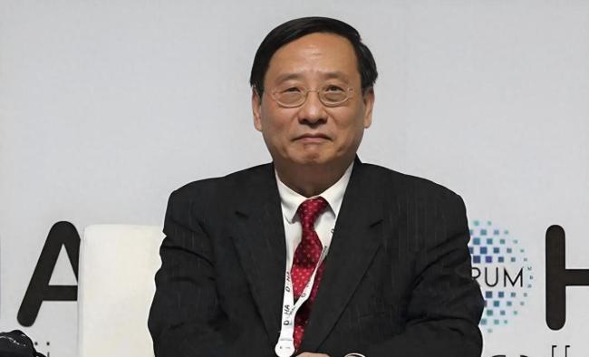 印度主持人怒怼美国嘉宾 中国行，印度更行！