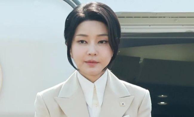 “前总统夫妇同时被捕”!韩国宪政史首次