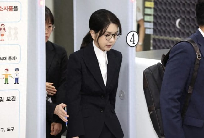 金建希被捕前说花无十日红！其最核心亲信之一“大管家”也被捕