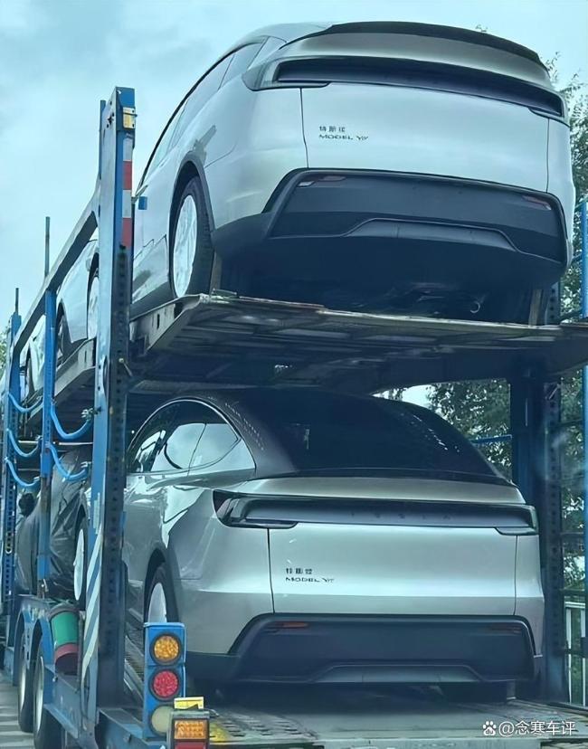 特斯拉Model Y L实拍 金秋见面稳了