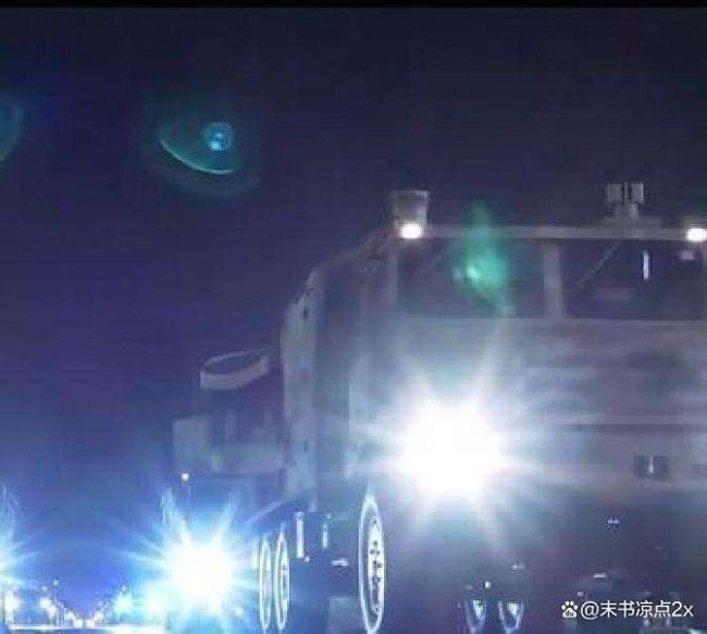 阅兵训练现场脚步声整齐震撼 燃爆全场感官体验