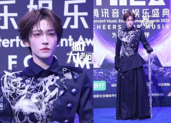 刘宇宁长靴比我腿长 音乐盛典造型抢镜