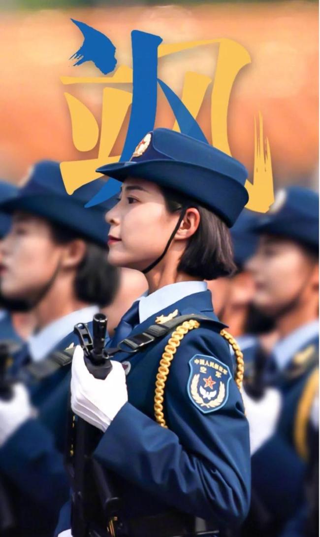 走近装备方队中唯一的“女教头” 铿锵玫瑰的阅兵梦