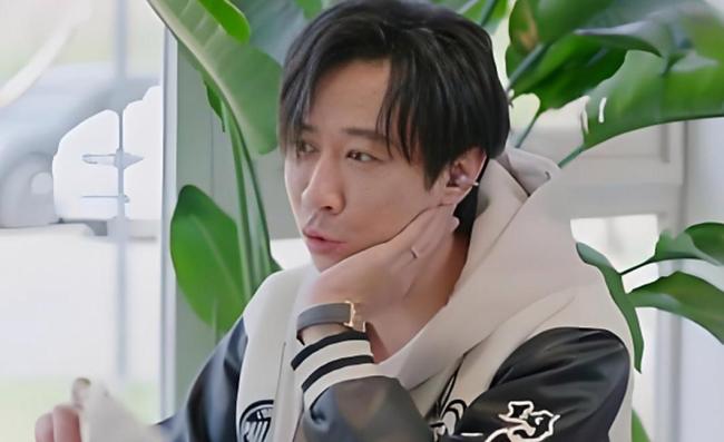 为何张维伊遭全网质疑 宠妻东谈主设坍弛