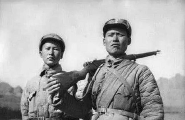 五壮士幸存者后人再登狼牙山：父亲没想到他会当英雄，他没想到能活下来