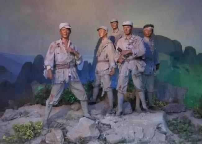 五壮士幸存者后人再登狼牙山：父亲没想到他会当英雄，他没想到能活下来