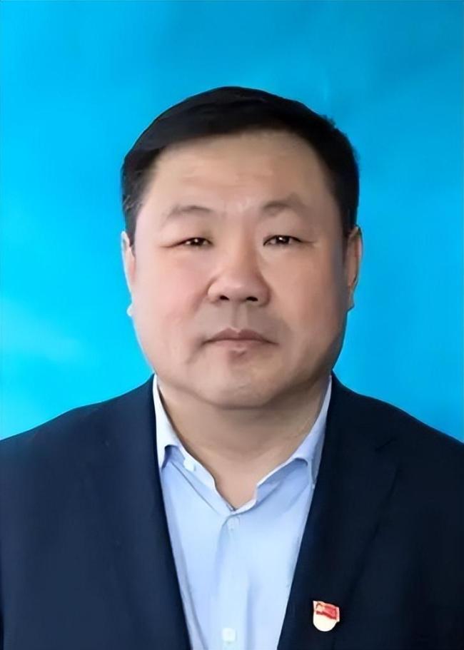班子三东谈主 半个月内官宣落马 水务局三领导接连被查