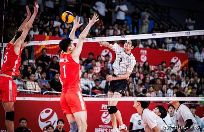 中日大战后爆发冲突:小野喷垃圾话输球又输人 争议判罚引热议