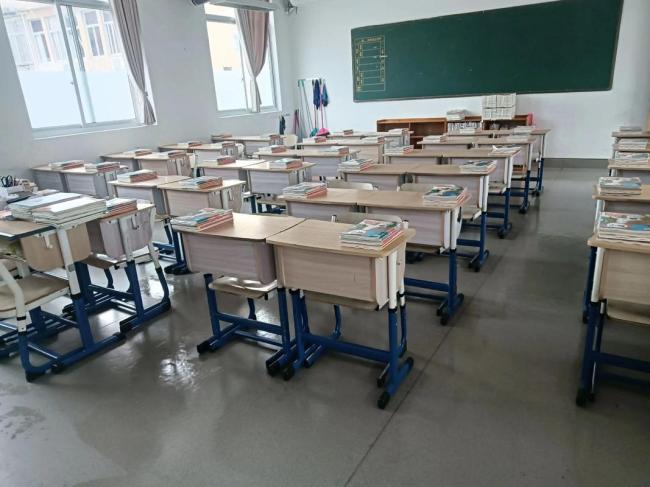 让家长打扫教室 学校潜规则该打破了