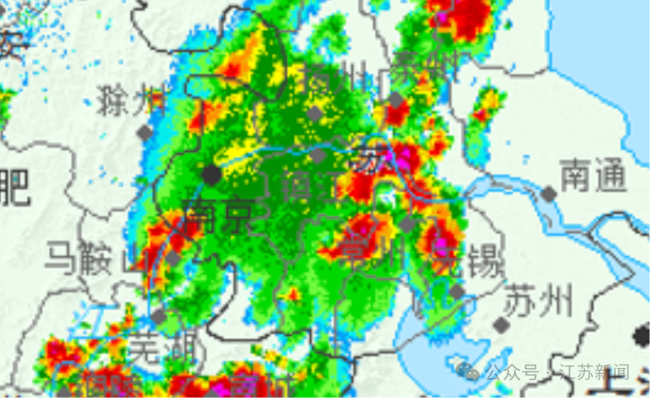 无锡江阴突降冰雹 强对流天气来袭