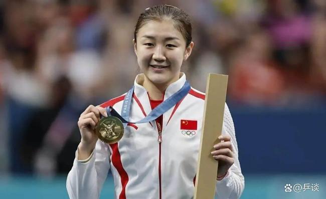 陈梦观看阅兵后发文 荣耀时刻见证