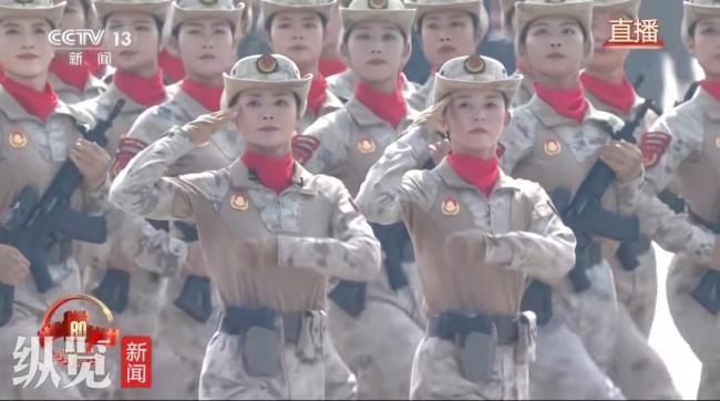 父亲称女民兵方队领队是全家的骄傲：她是“零基础”，训练时膝盖脚踝都肿了但一直坚持