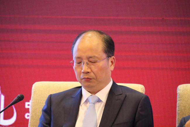 易会满8月底被查 家人被一并带走 金融界震动