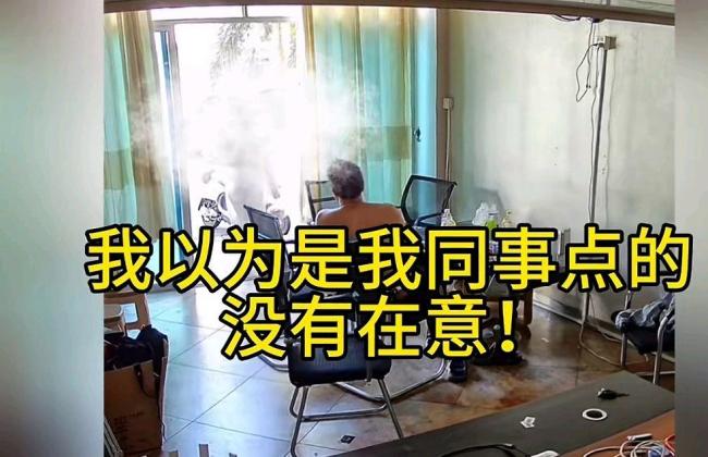 男子为骑手打抱不平遭女子踹门 外卖纠纷升级