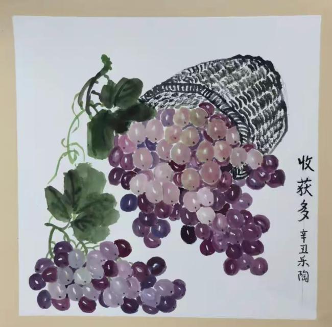 从未学过美术 81岁奶奶在头条自学国画