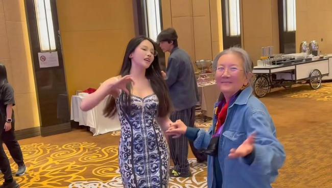 王力宏方否认新恋情,后台女子身份曝光是合作方的女友,离婚三年仍单身 澄清事实止谣言