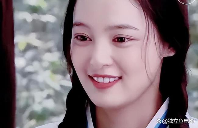 辛芷蕾内娱女将军模版 影后加冕引发热议