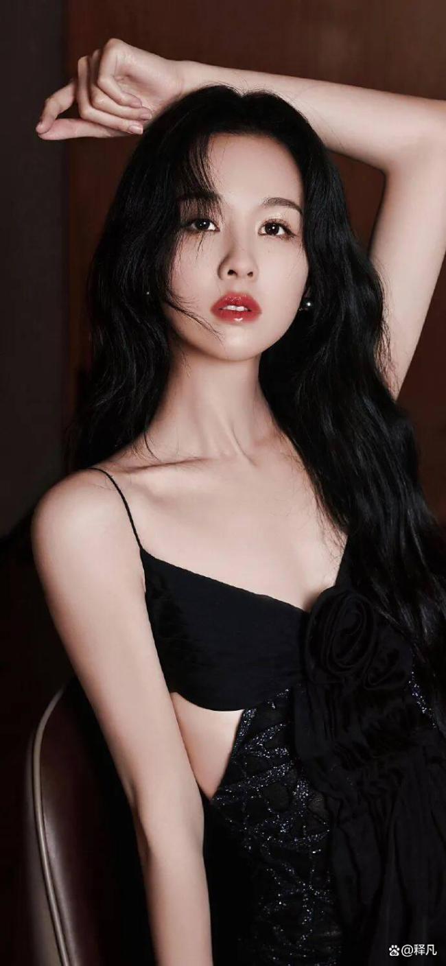 曝高学历小花是木头美人