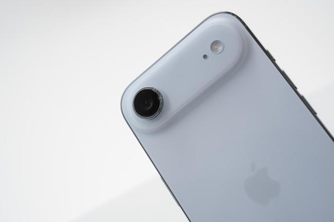 『安卓』版iPhoneAir 轻薄与全能的较量