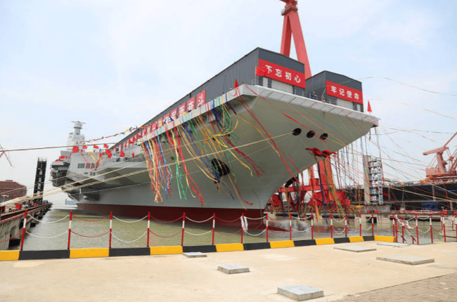 福建舰赴南海日本罕见前出拍摄 中国海军力量新起点