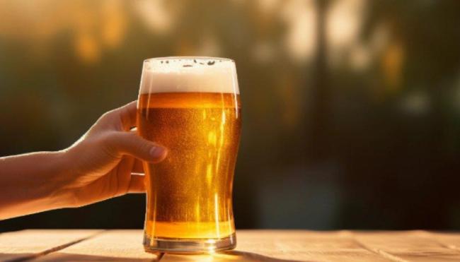 啤酒五巨头半年吸金840亿 市场格局生变