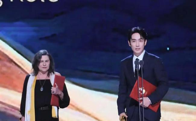 朱一龙凭《河边的错误》获影帝 演技炸裂征服国际评审