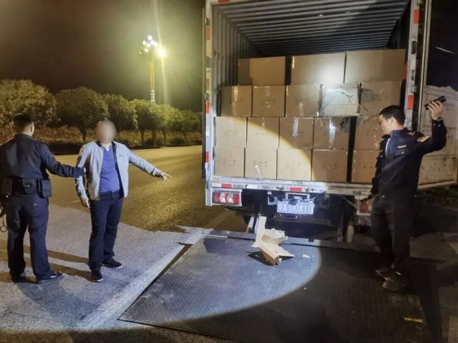 湄潭公安破获特大跨省假烟案 全链条犯罪网络被摧毁