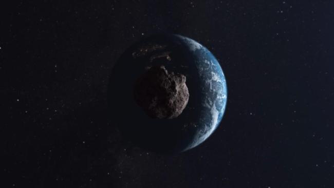 隐秘陪伴地球70年，宇宙级浪漫！这颗“准月亮”为何才被发现 小而暗的天体终现身