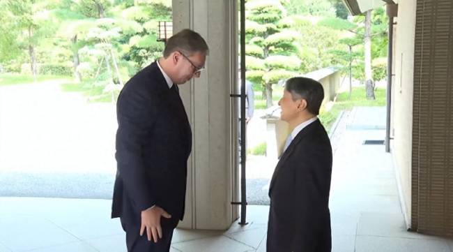 武契奇为何访问日本 深化经济联系