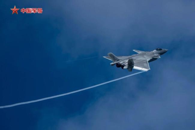 举起手机，抬头看！长春航空展预演现场