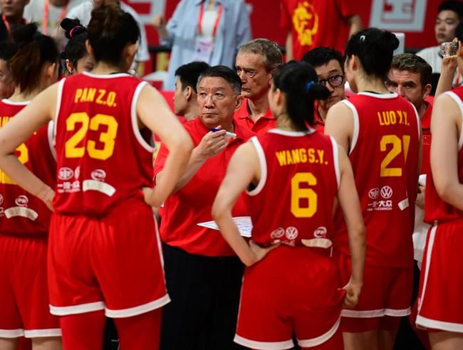 宮魯鳴：中國女籃做了人員調(diào)整，目的是為27、28年篩選人才 備戰(zhàn)洛杉磯奧運(yùn)周期