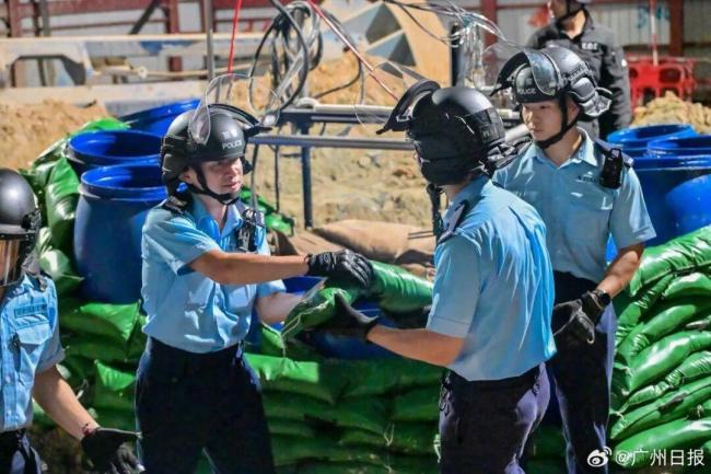 香港炸弹已拆除外壳 500磅TNT炸药正被销毁