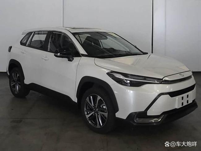 2026款丰田汉兰达上市 配置升级支持华为HiCar