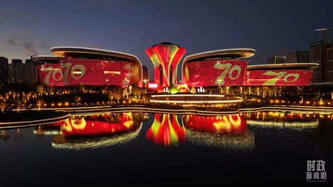 時政新聞眼丨歷史性的新疆之行開啟,傳遞哪些重要信息