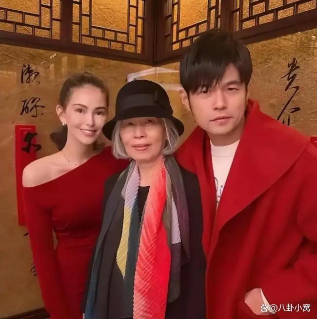 昆凌前三胎王人是剖腹产 感性复兴生养话题