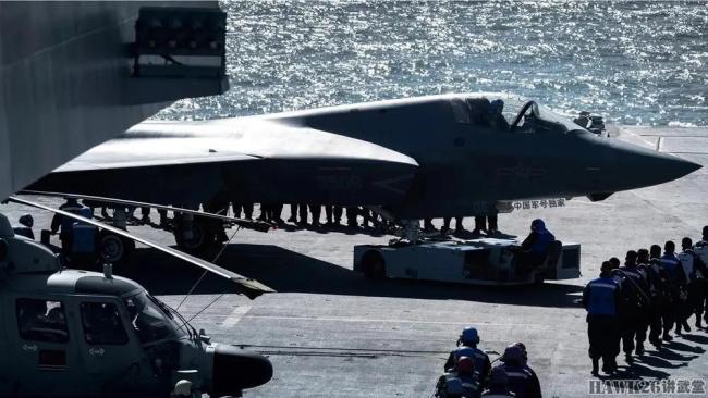 福建舰电磁弹射领先美国多少 展示完整起飞过程