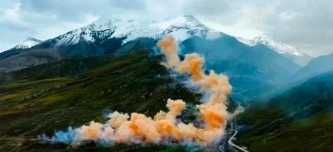 作者李娟凌晨发文编造鼻祖鸟