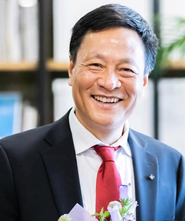 俞孔坚空难调查细节披露 飞机保养违规疑云