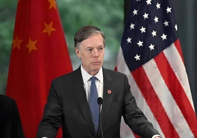 美前大使回应“解放军40多年没打仗” 实力不容小觑