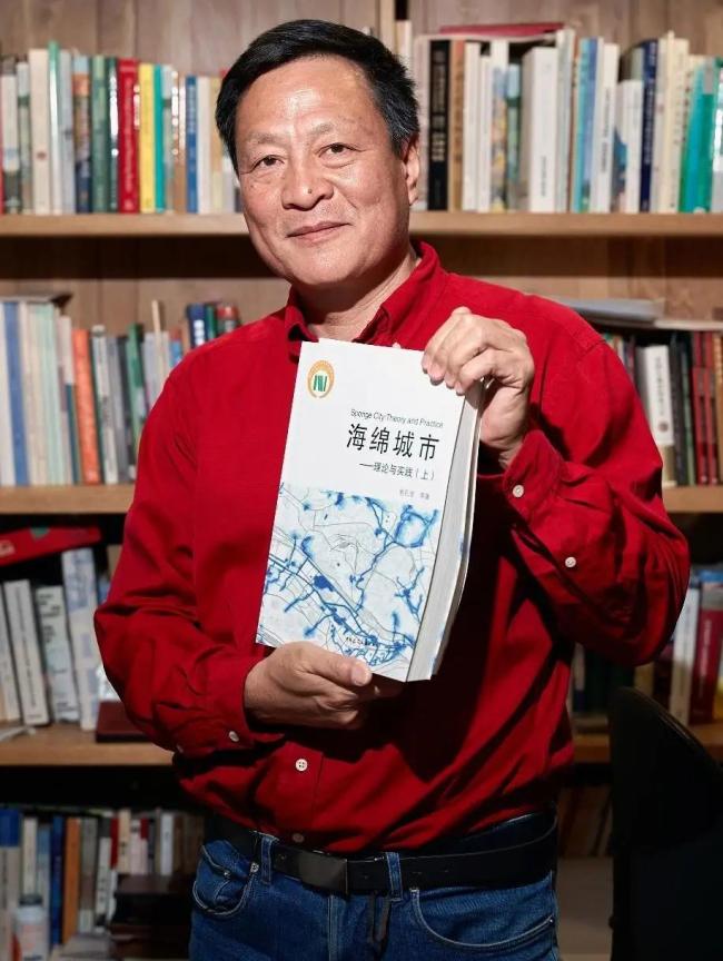 俞孔坚空难调查细节披露 飞机保养违规疑云