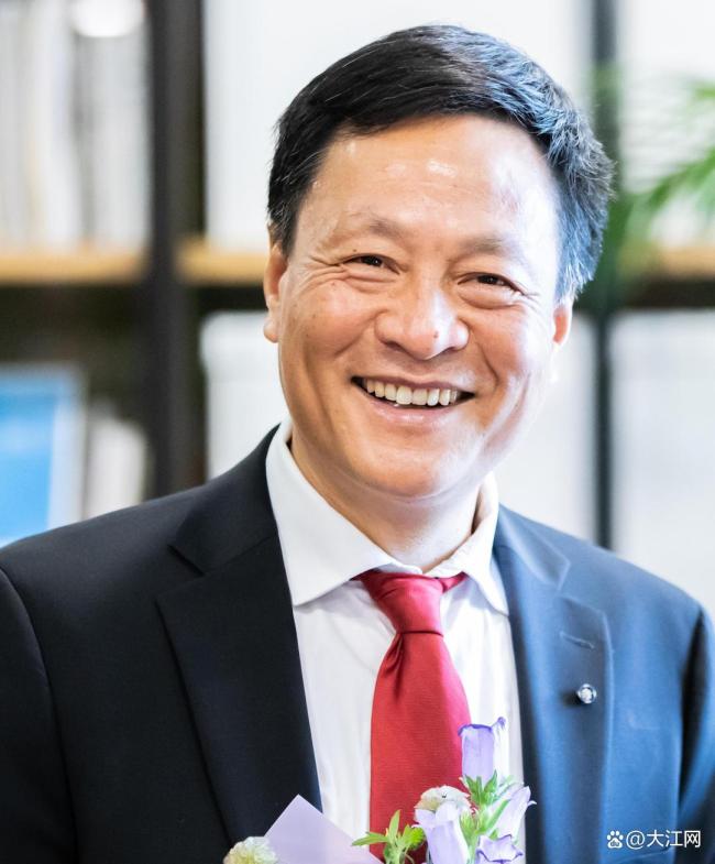 大使馆回应俞孔坚在巴西坠机 正妥善处置