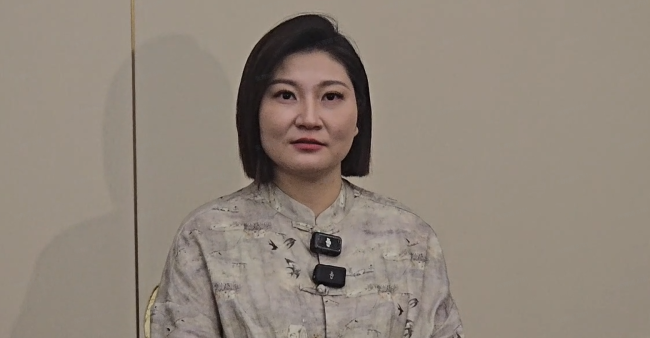 “坠崖孕妇”王暖暖能否顺利离婚 跨国离婚战的艰难历程