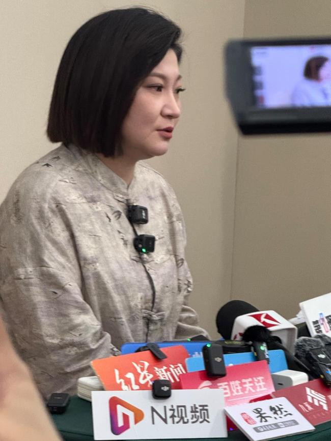 “泰国坠崖孕妇”王暖暖离婚案开庭 迎难而上求解脱