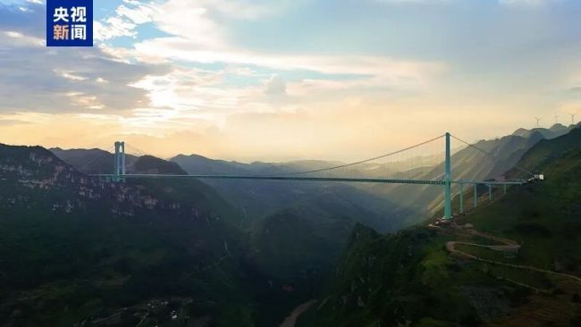 横竖都是世界第一的桥通车 天堑变通途